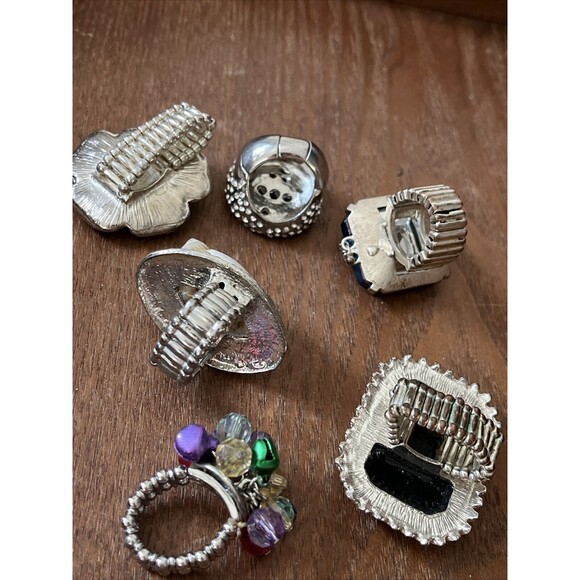 Ring Stretch Adjustable Flower Faceted Cluster Beads Green Red Blue Set of 6 - Picture 4 of 4